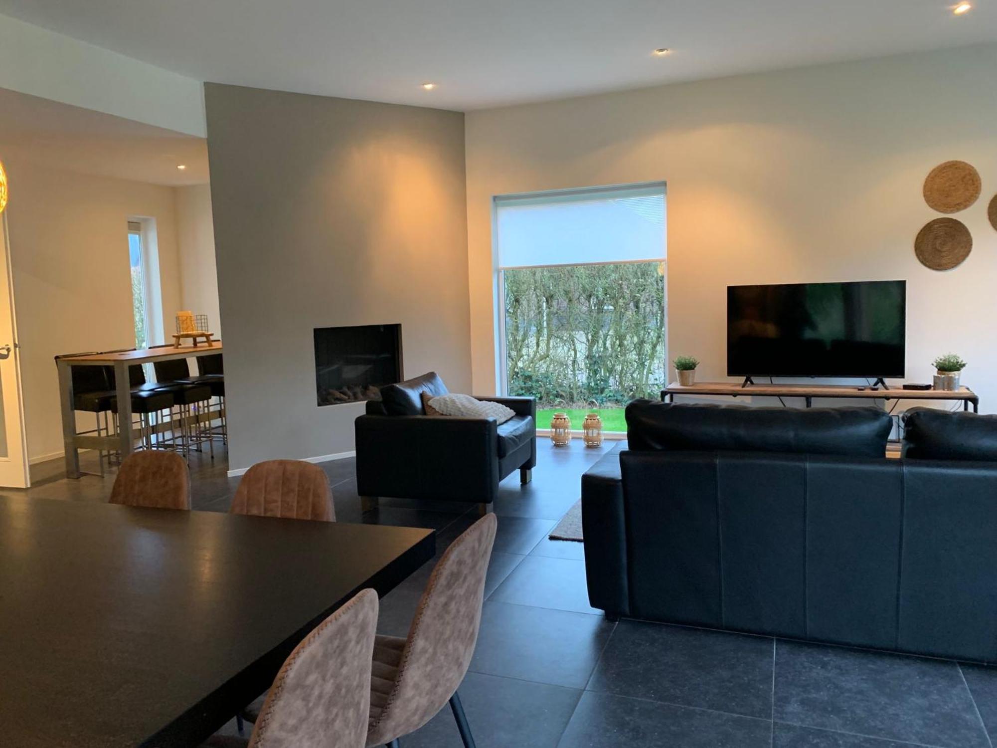 Villa Riverside Met Hottub, Eigen Aanlegsteiger, Zwemtrap, Trampoline En Kano'S Zeewolde Kültér fotó
