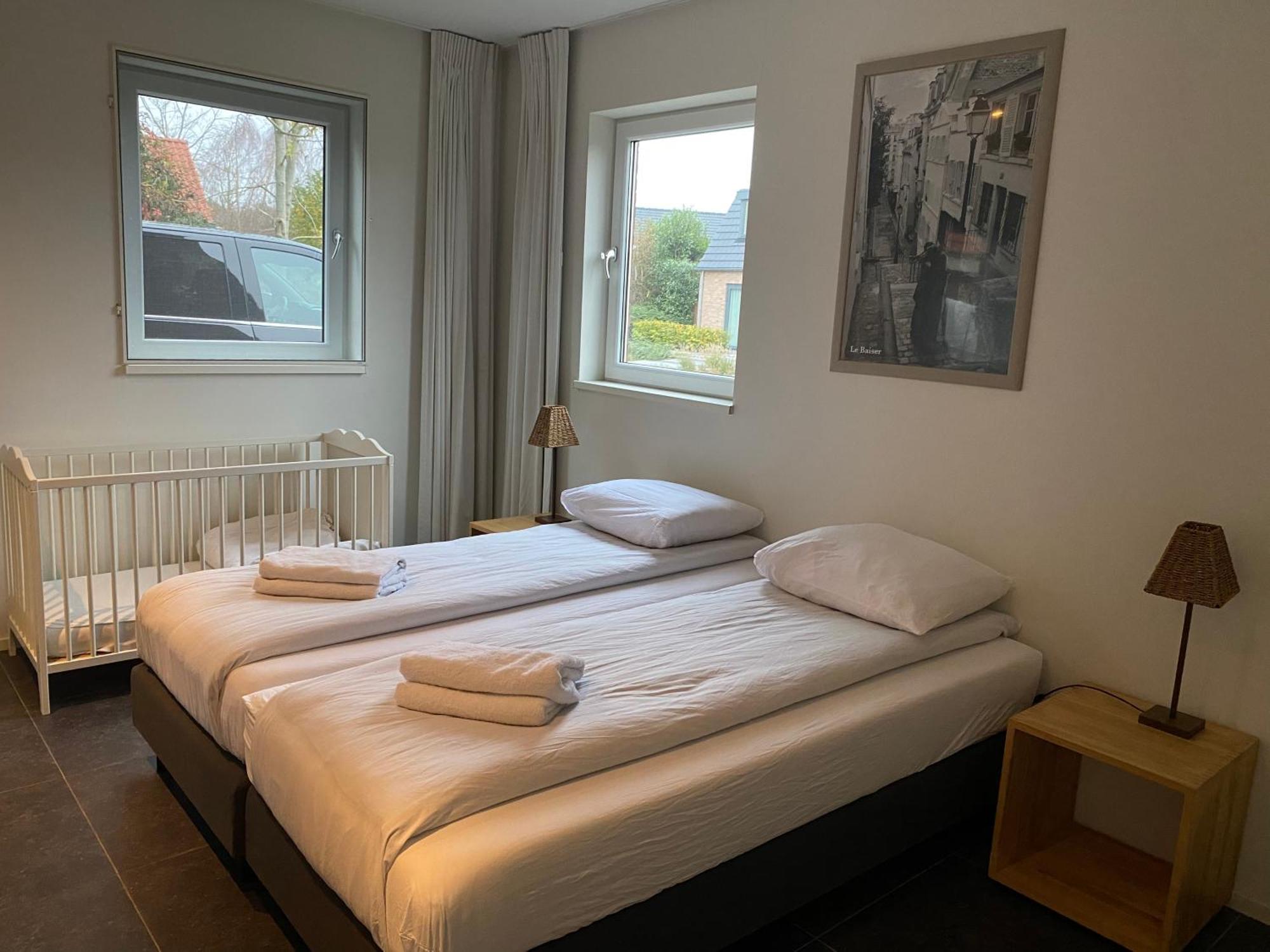 Villa Riverside Met Hottub, Eigen Aanlegsteiger, Zwemtrap, Trampoline En Kano'S Zeewolde Kültér fotó